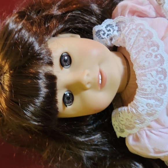 American Girl Samantha with books and DVD - Picture 2 of 9